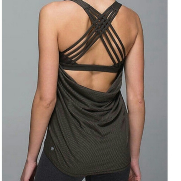 Lululemon Free To Be Wild 2 in 1 Top 6 dark green - Picture 2 of 6